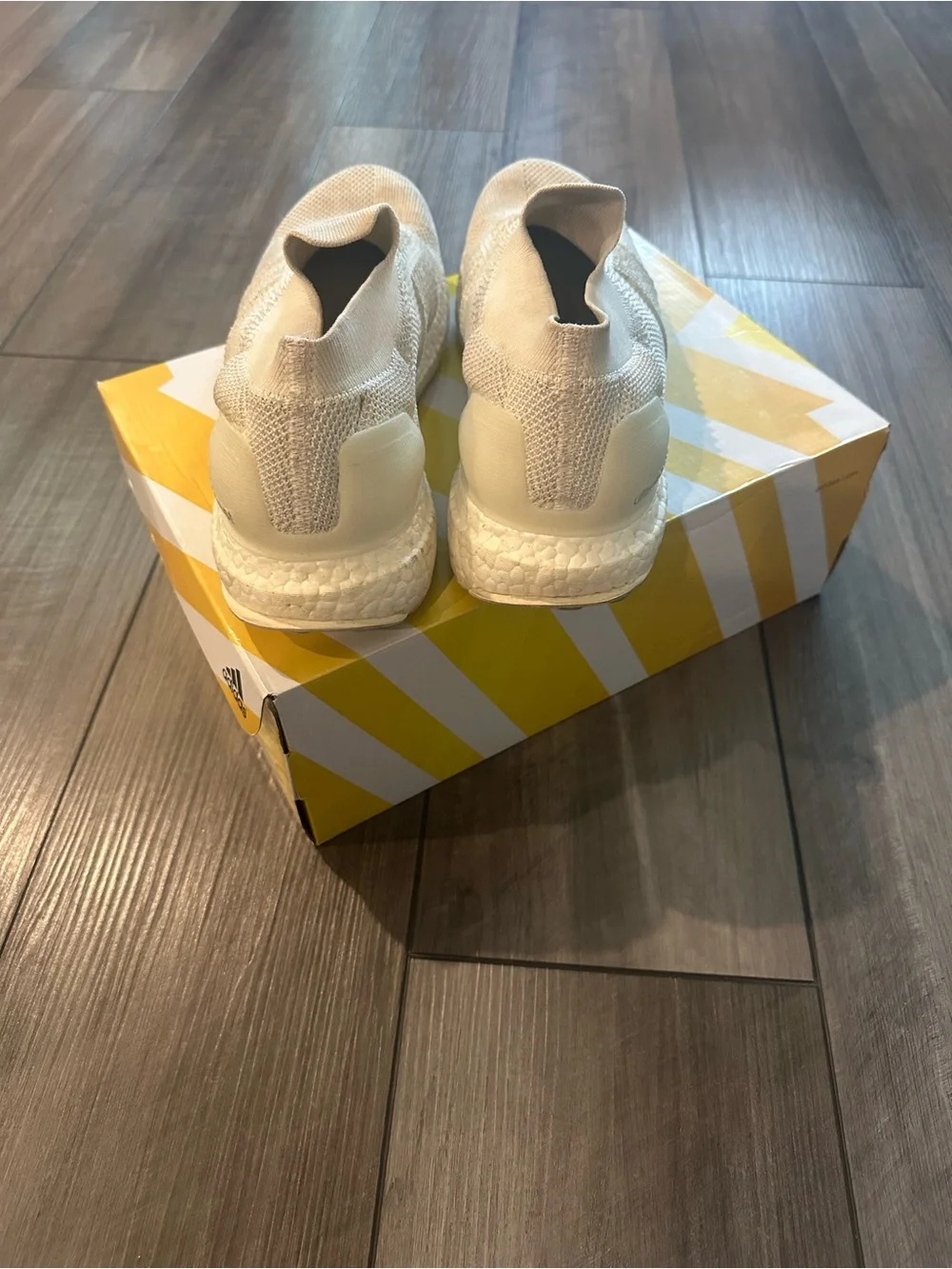 Adidas Ultraboost Laceless